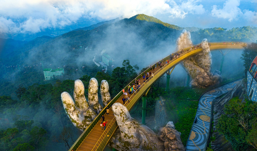 CẦU VÀNG - ĐÀ NẴNG