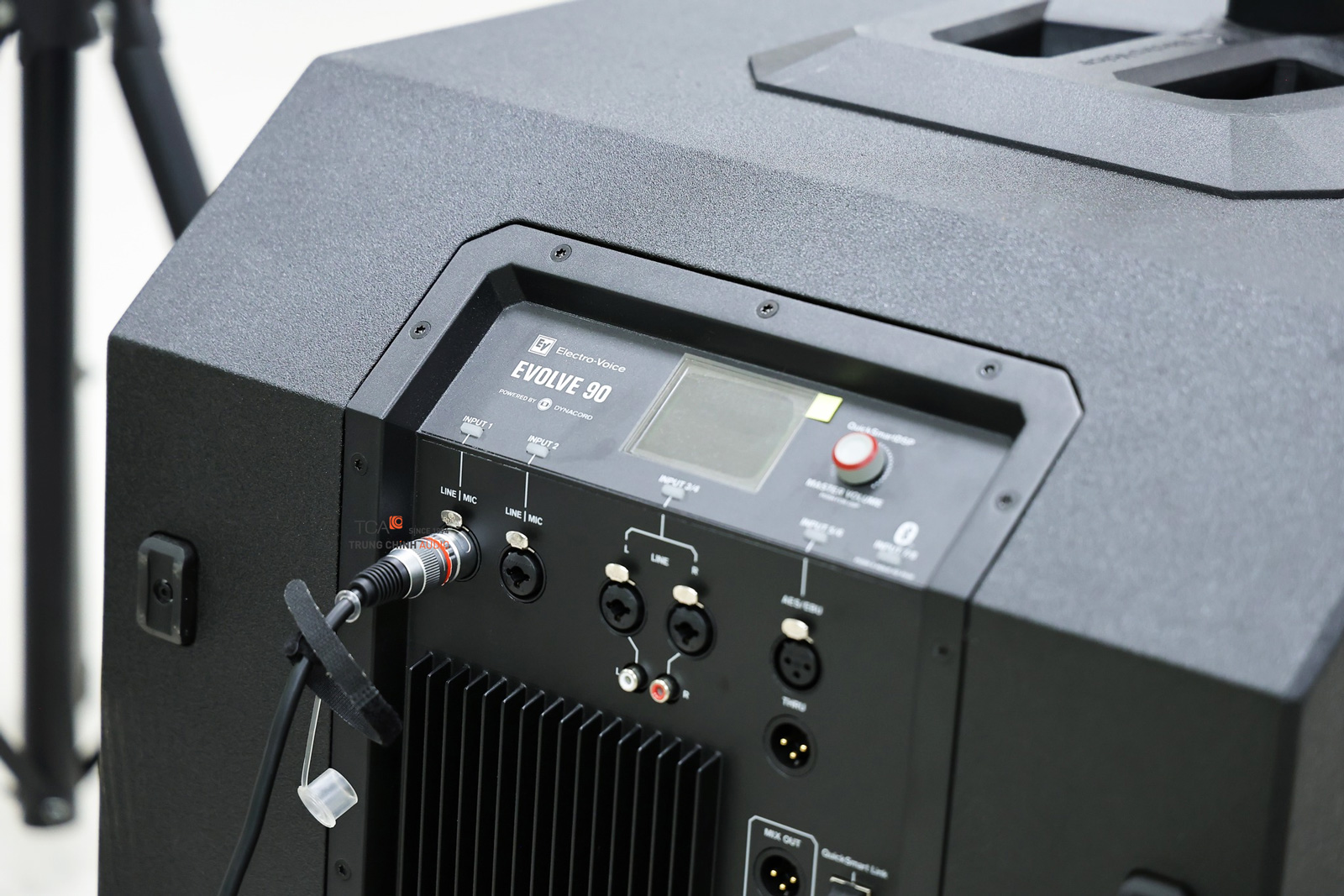 mặt sau loa ev evolve 90