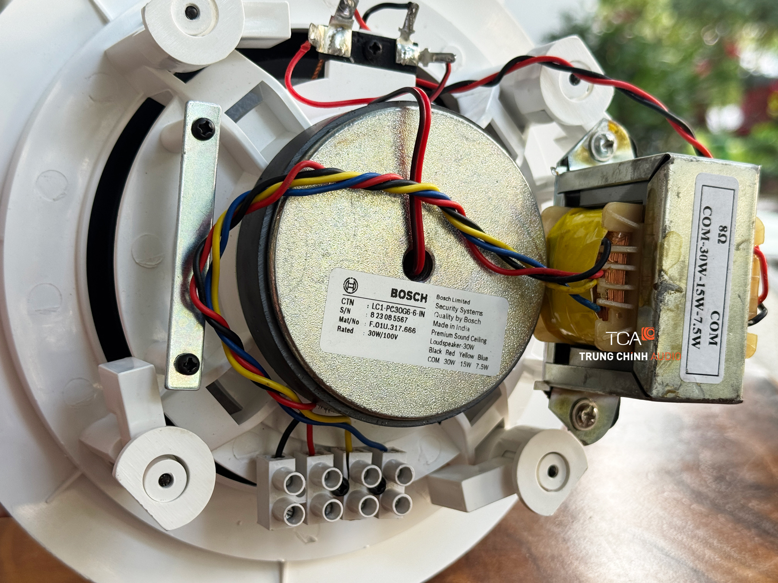 loa gắn trần 30w bosch lc1-pc30g6-6-in cổng kết nối