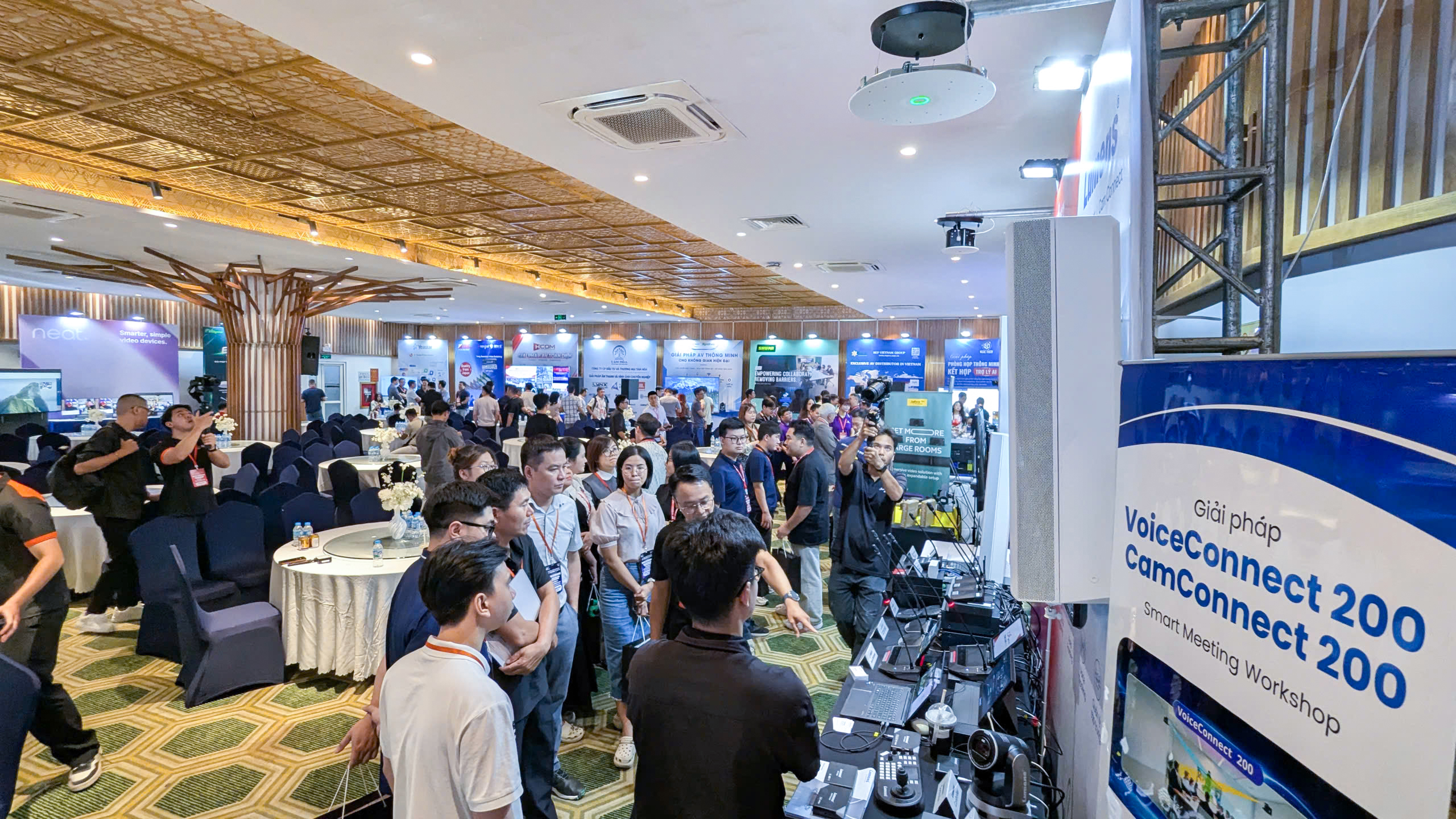 Khách hàng tham dự AV Connect 2026