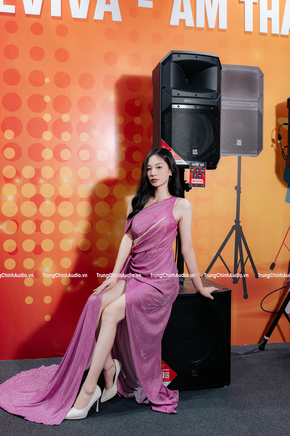 sub EVIVA 18SP tại Plase Show 2025