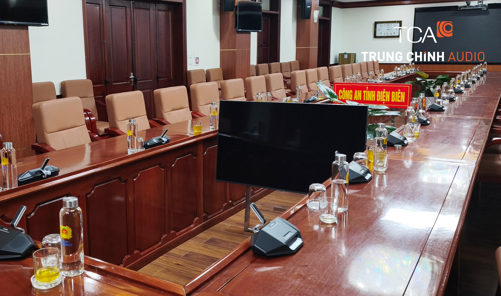 hệ thống micro hội thảo Bosch Dicentis