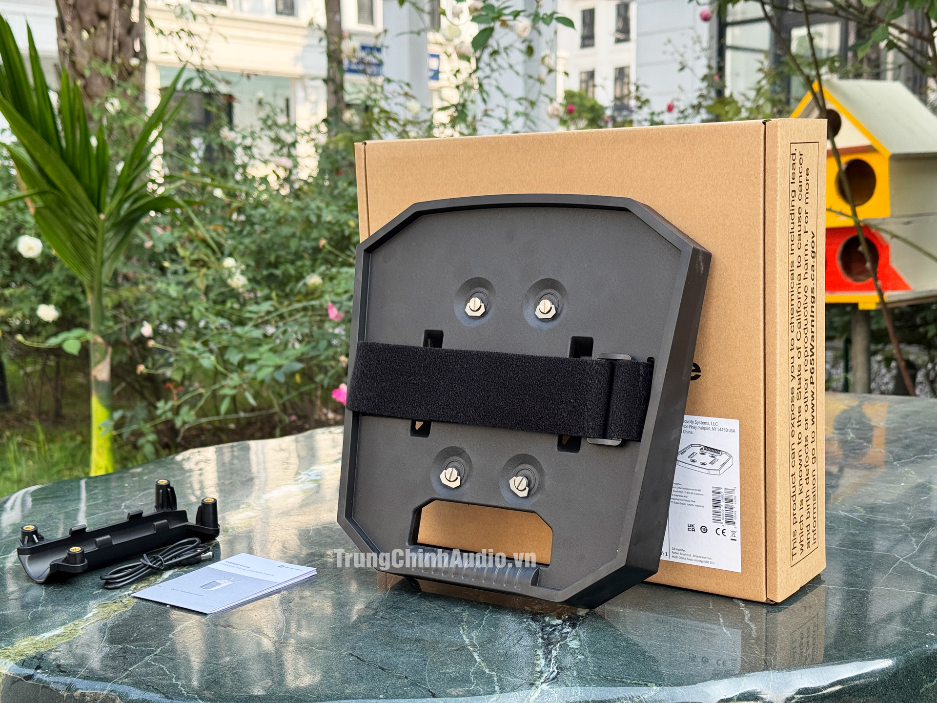 Khay loa Everse 8-Tray m&agrave;u đen