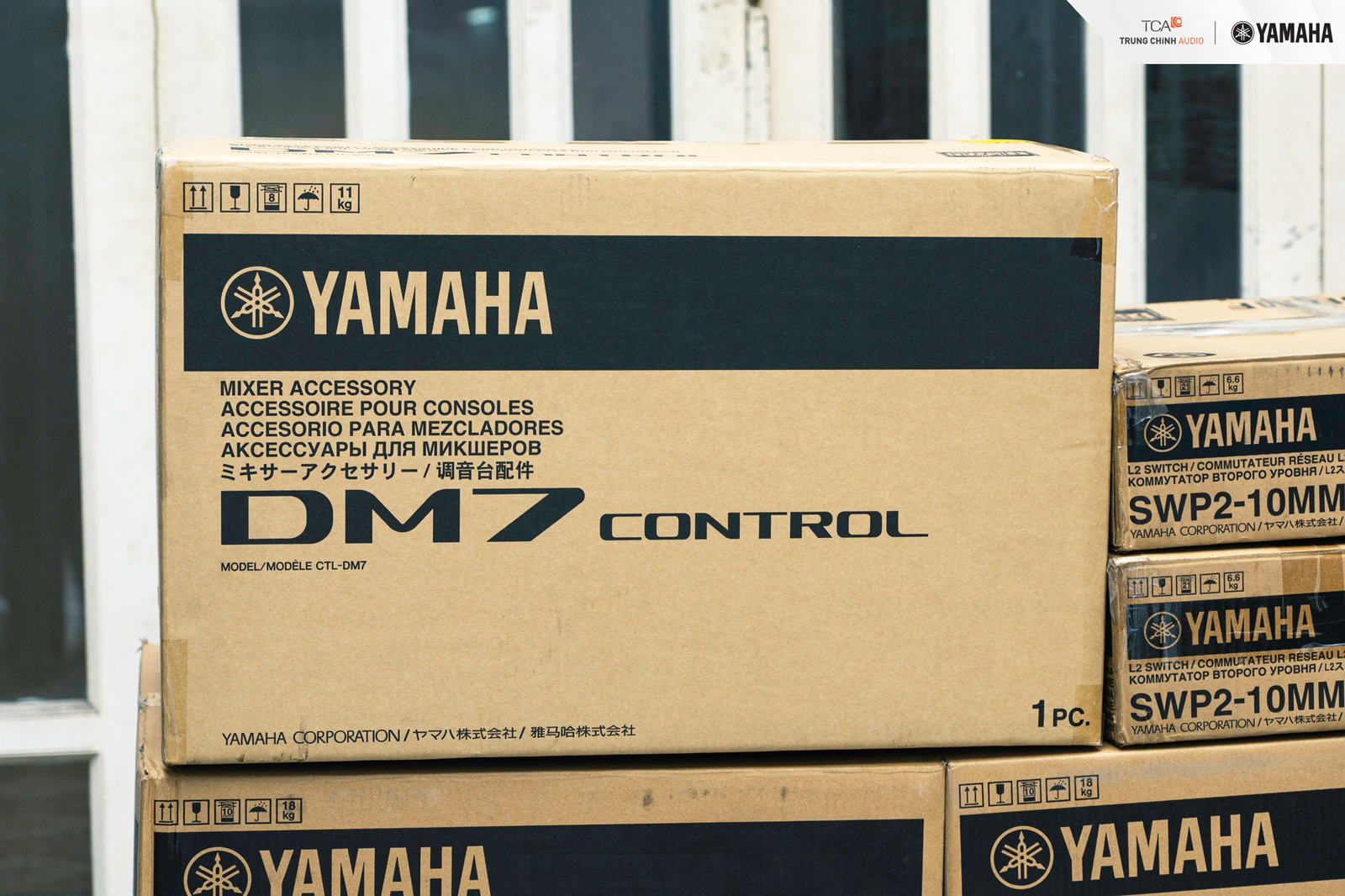 Thùng bộ mở rộng mixer Yamaha DM7 Control Unbox bộ mở rộng mixer Yamaha DM7 Control