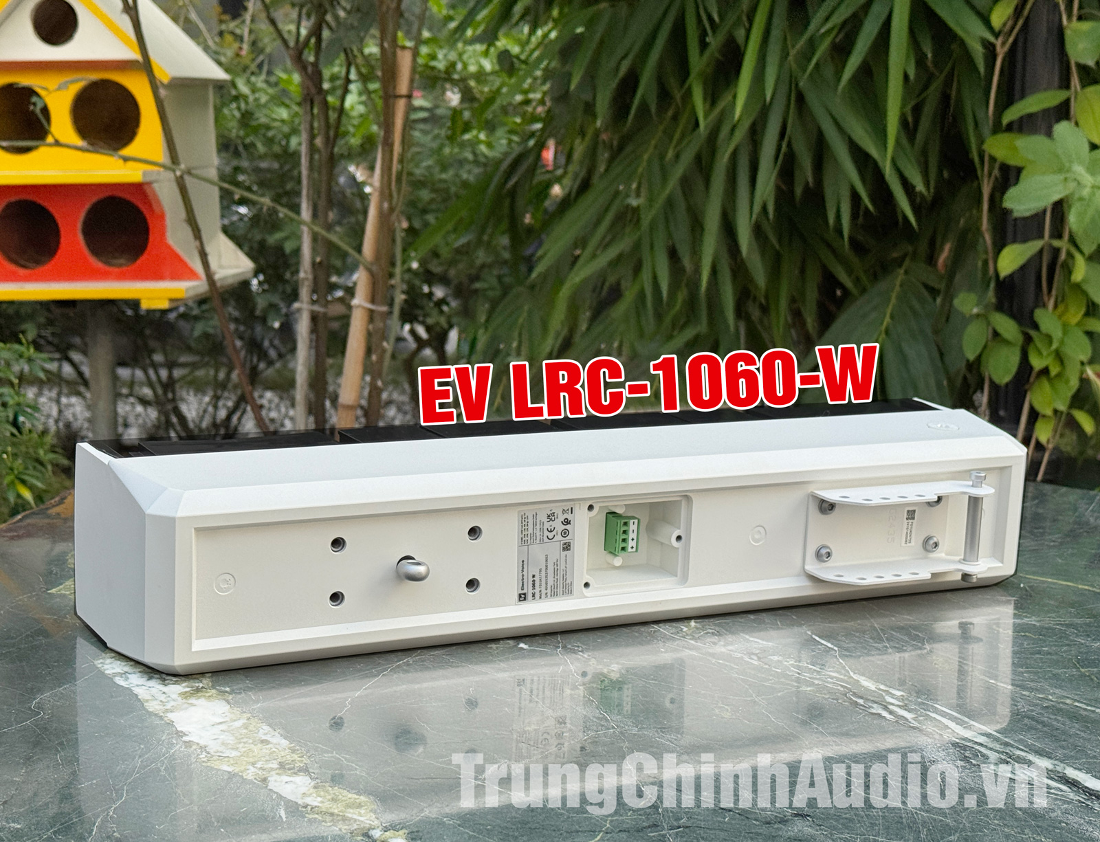loa ev lrc 1060 mặt sau