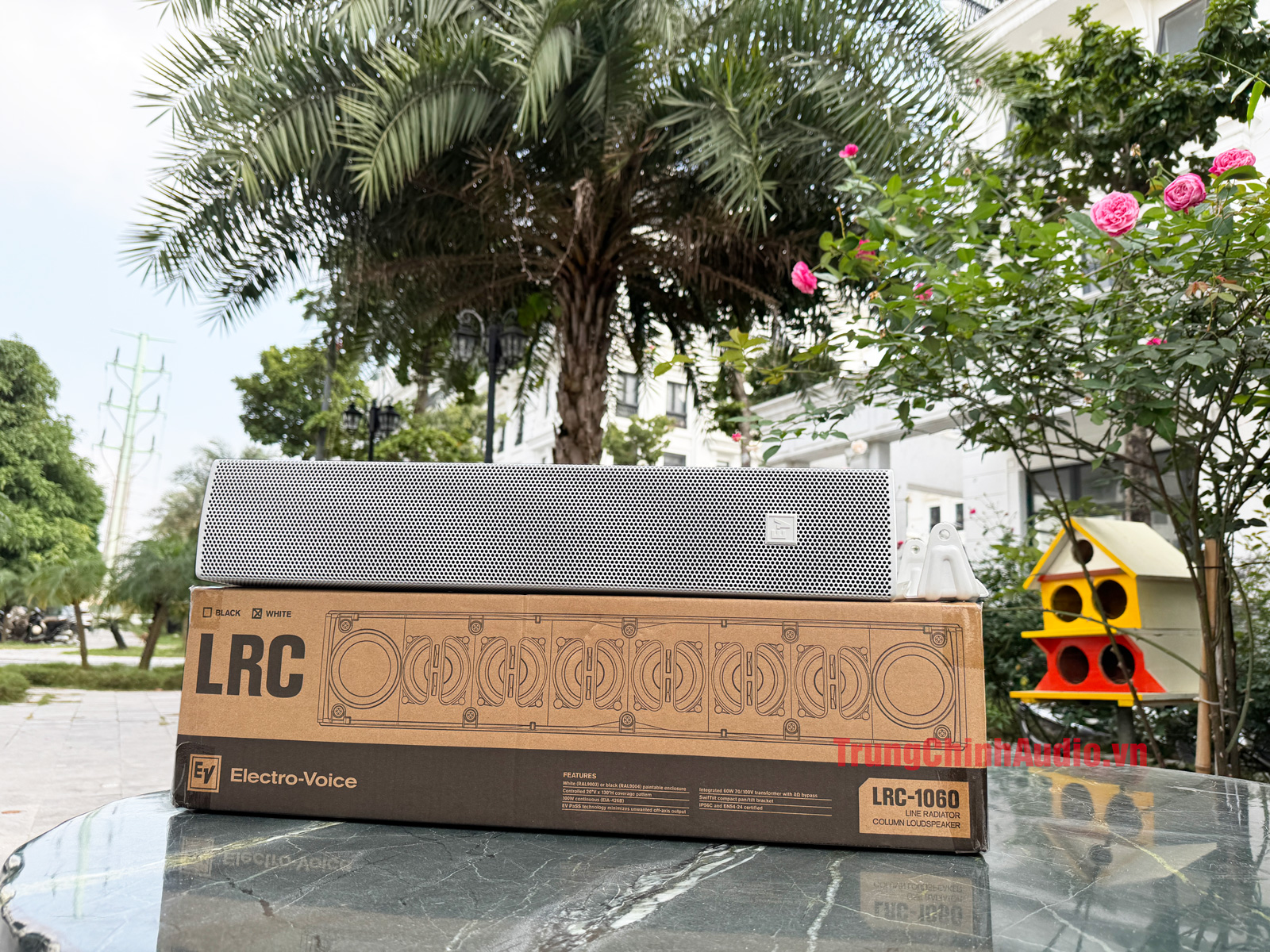 unbox loa 60W LRC-1060-W