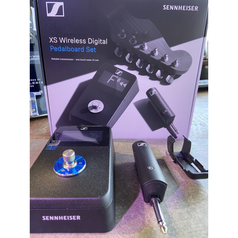 Bộ chuyển đổi tín hiệu Sennheiser XSW-D Pedalboard SET