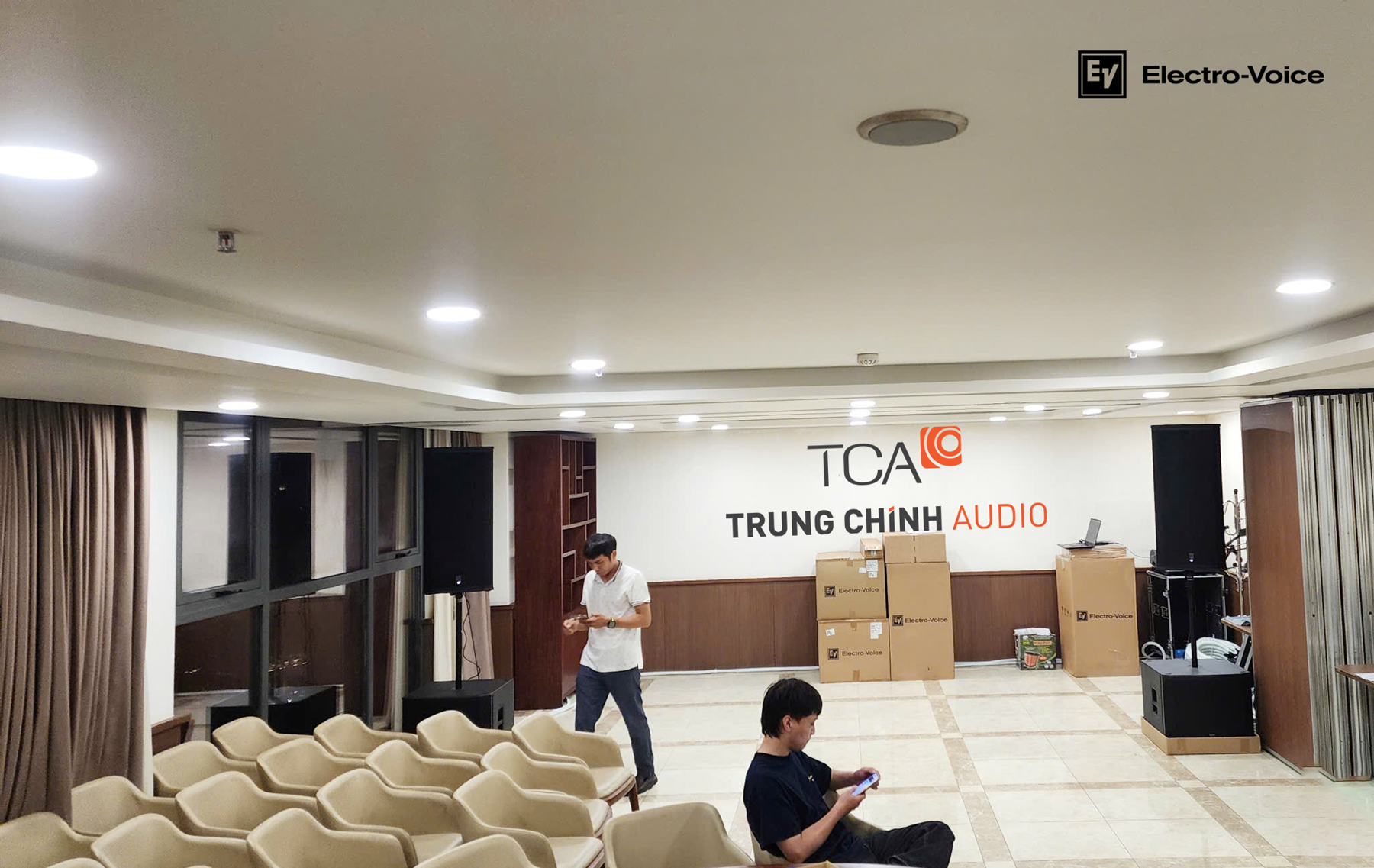 TCA lắp đặt âm thanh hội trường Thành ủy Hà Nội TCA lắp đặt âm thanh hội trường Thành ủy Hà Nội