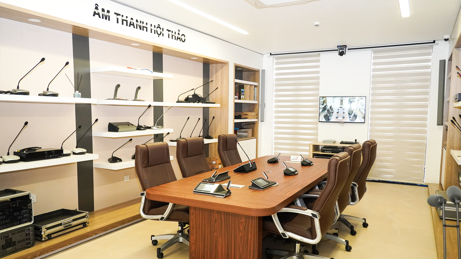 Showroom Louis City 5