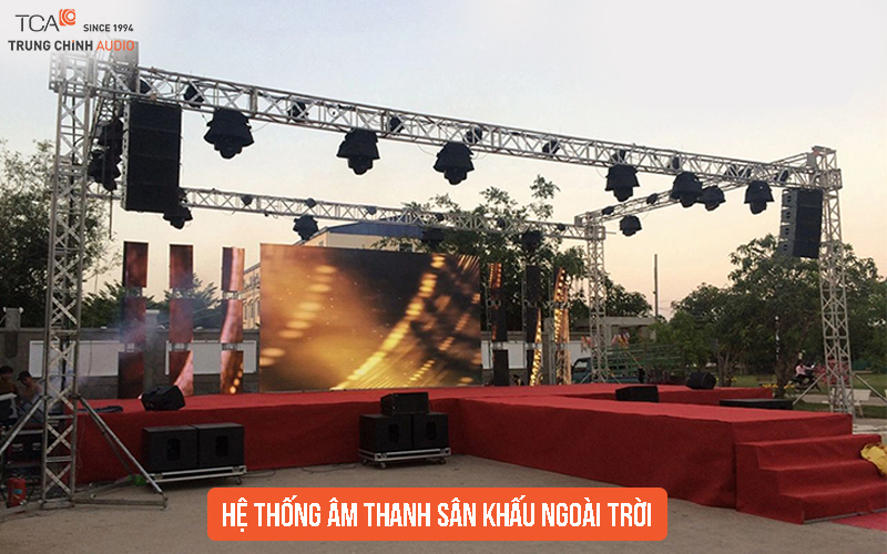 Hệ thống âm thanh sân khấu ngoài trời