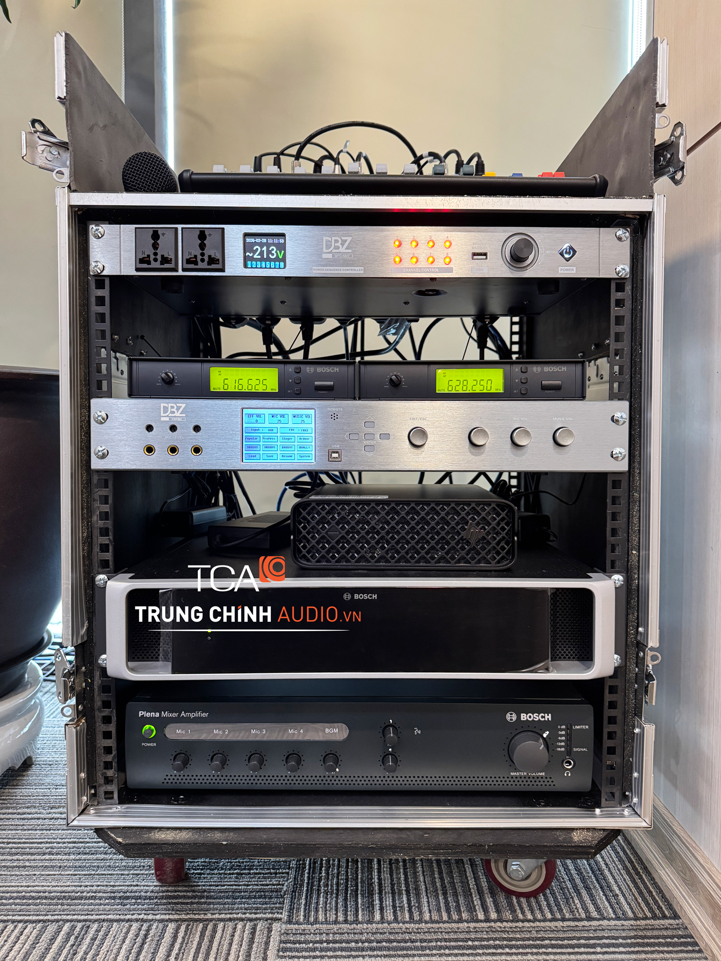 tủ máy phòng họp Viettel IDC