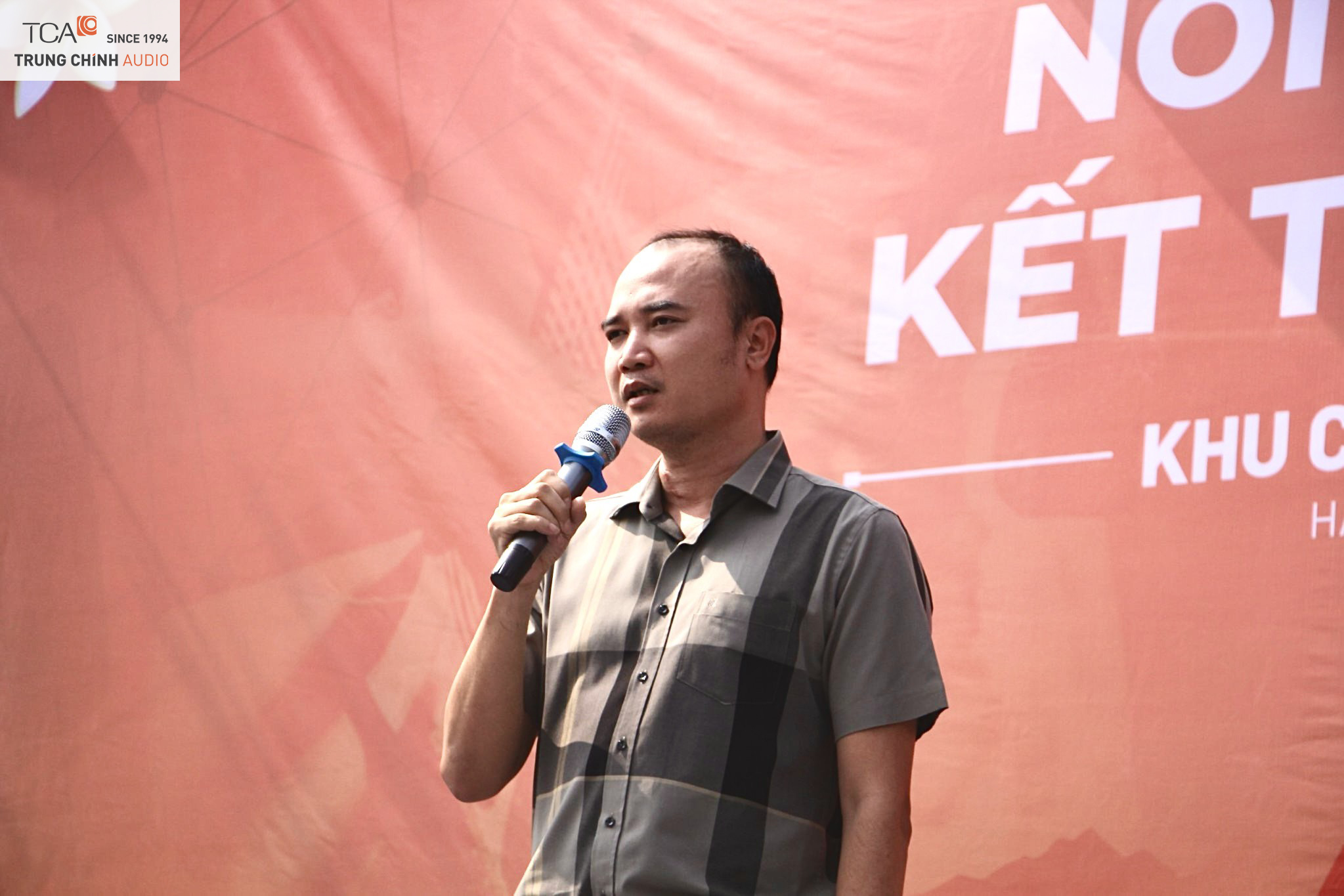 CEO Nguyễn Quốc Văn phát biểu