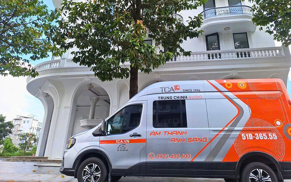 Lắp đặt âm thanh nhạc nền biệt thự sang trọng