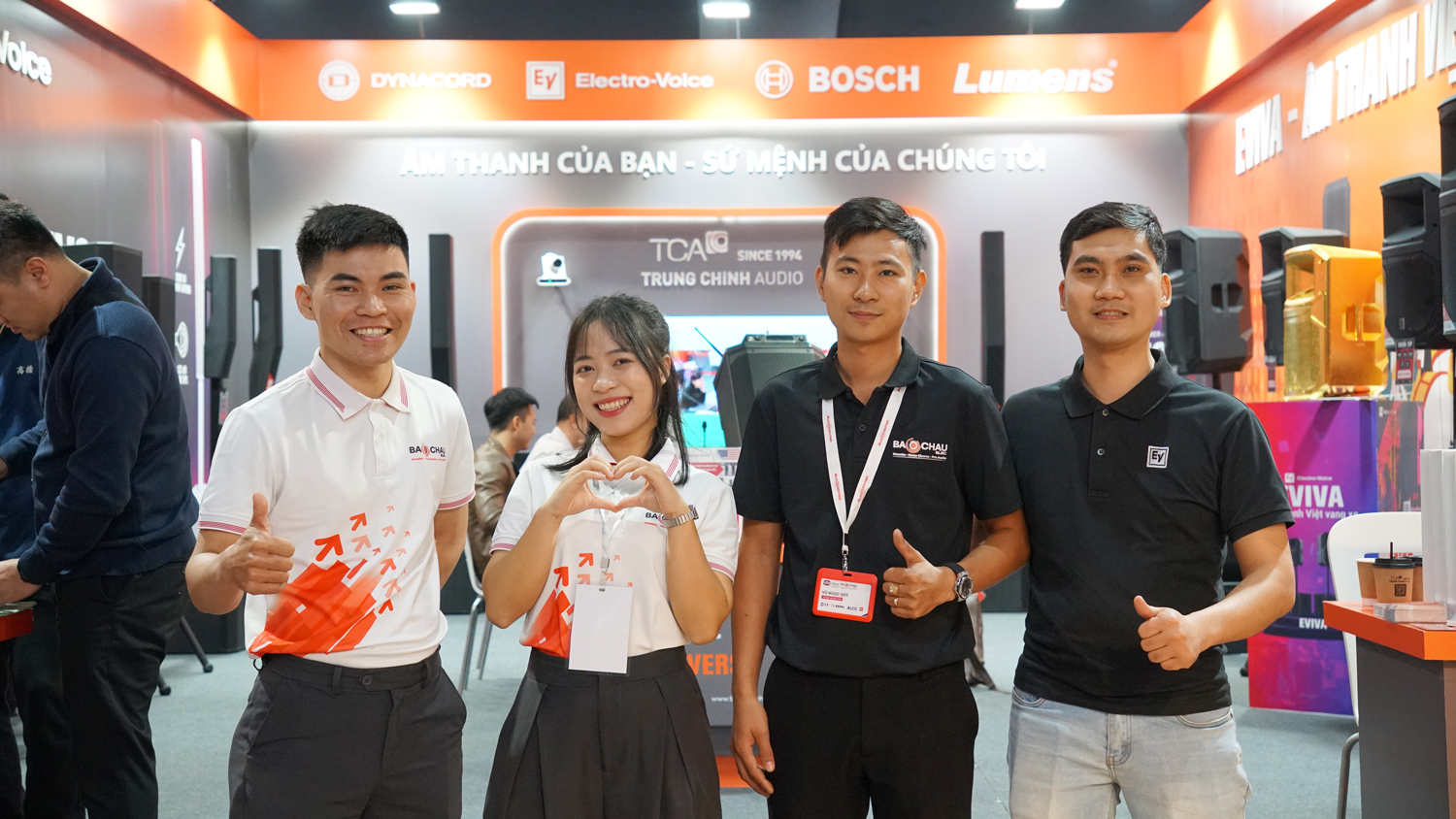 bao-chau-elec-gian-hang-tca-plase-show-2025