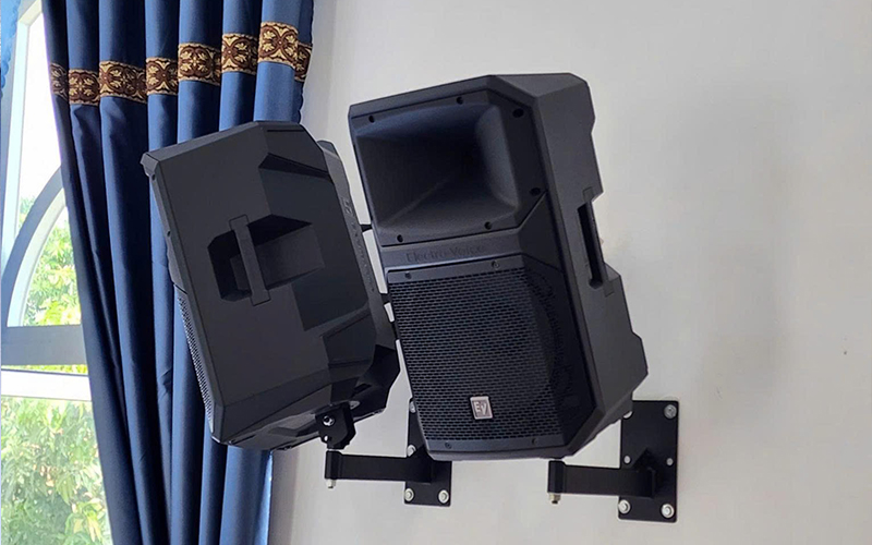Loa Electro-Voice EVIVA treo tường