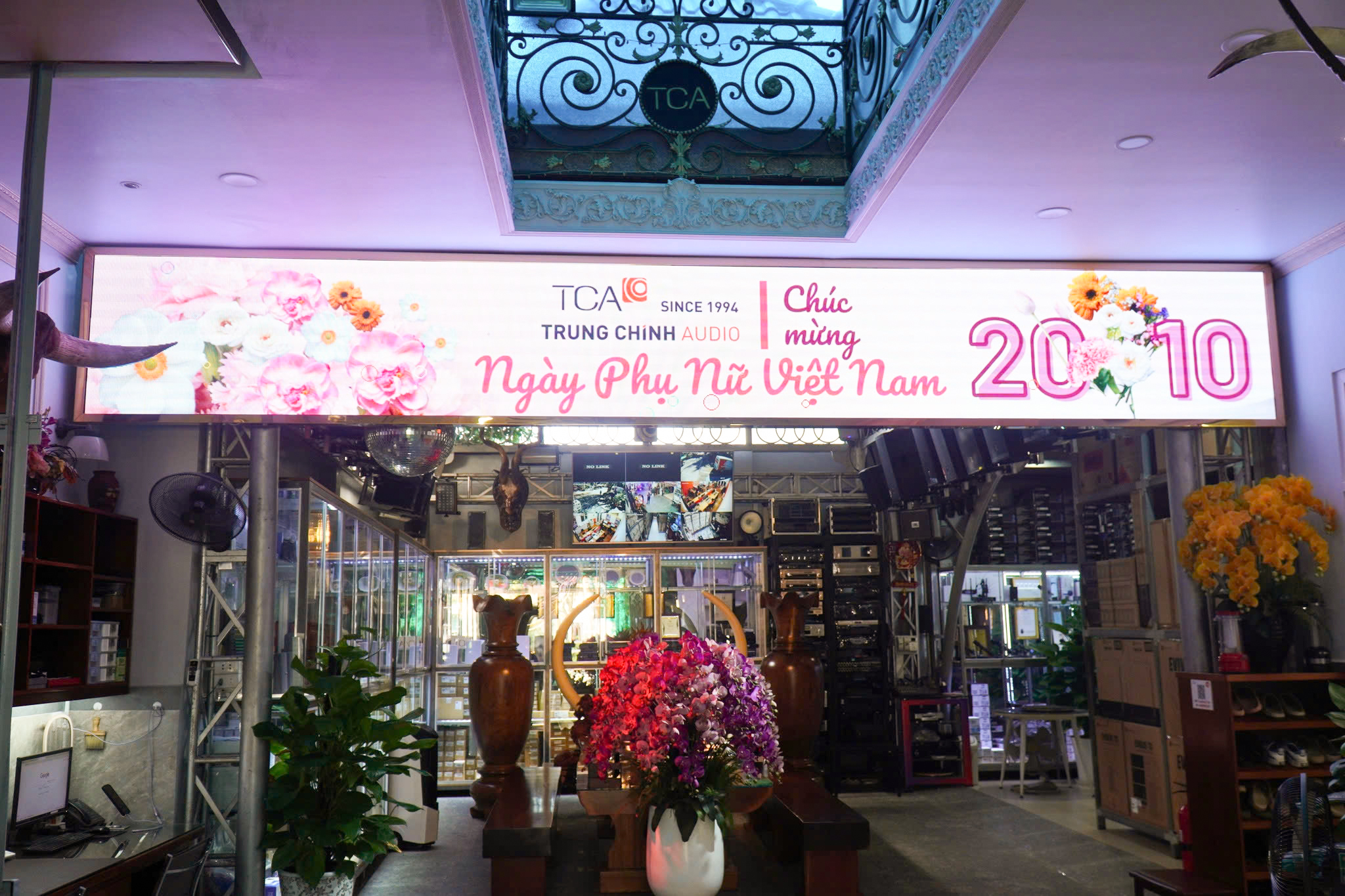 Chào mừng ngày 20-10