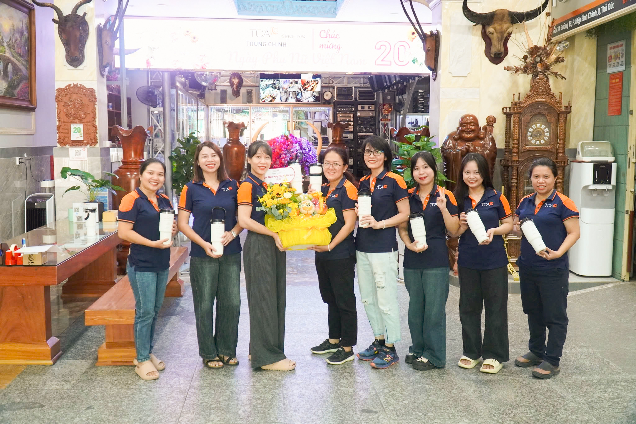 Lãng hoa ngày 20-10