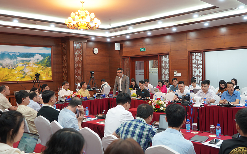 Camera ứng dụng cho phòng họp hiện đại