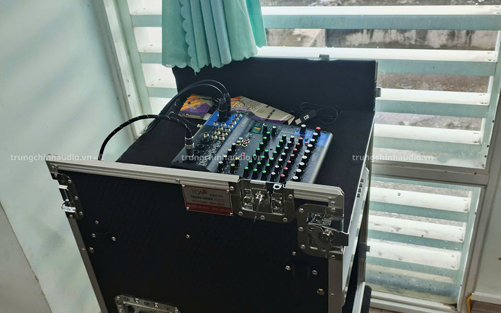 Bàn trộn Yamaha MG10XU sử dụng tại UBND xã Đại Phước