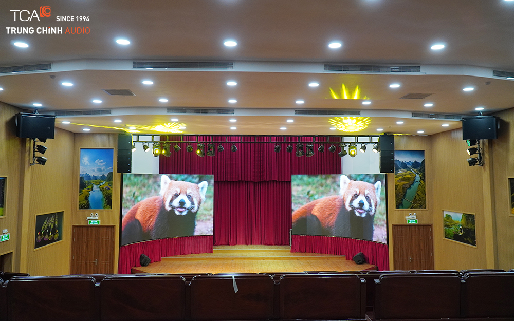 Hệ thống âm thanh ánh sáng hội trường tại trường Đại Học Giao thông vận tải HCM