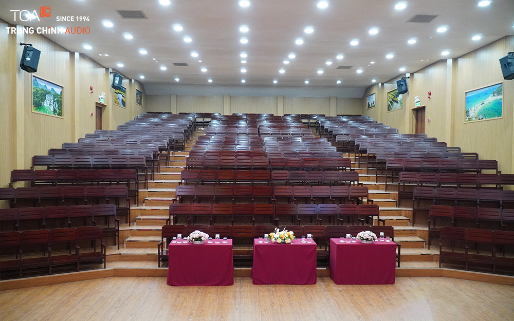 Phòng hội trường trường Đại học Giao thông vận tải Hồ Chí Minh