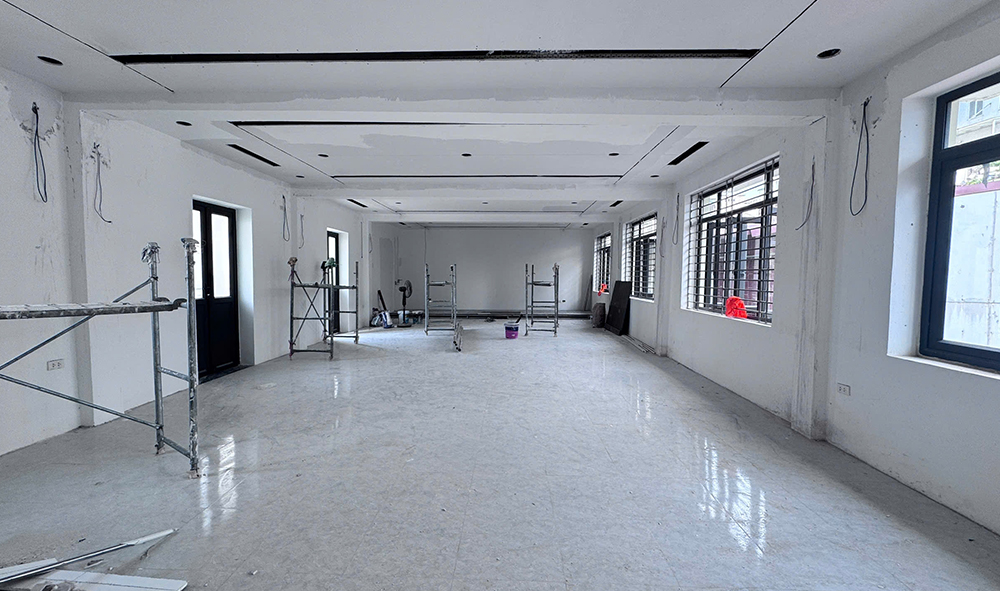Hiện trạng ban đầu phòng họp Viện Khoa học Giáo dục Việt Nam