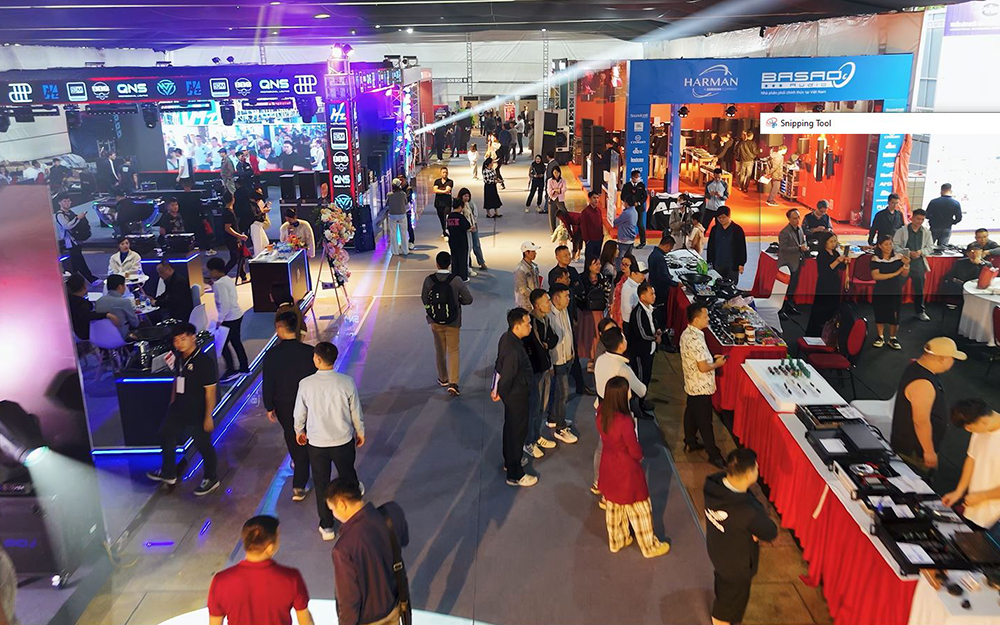 Toàn cảnh không gian triển lãm Plase Show 2025