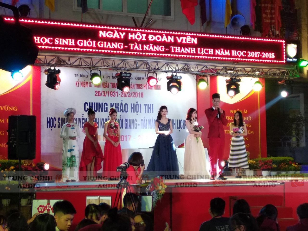 TCA lắp đặt âm thanh ánh sáng sân khấu cho trường THPT Nguyễn Bỉnh Khiêm