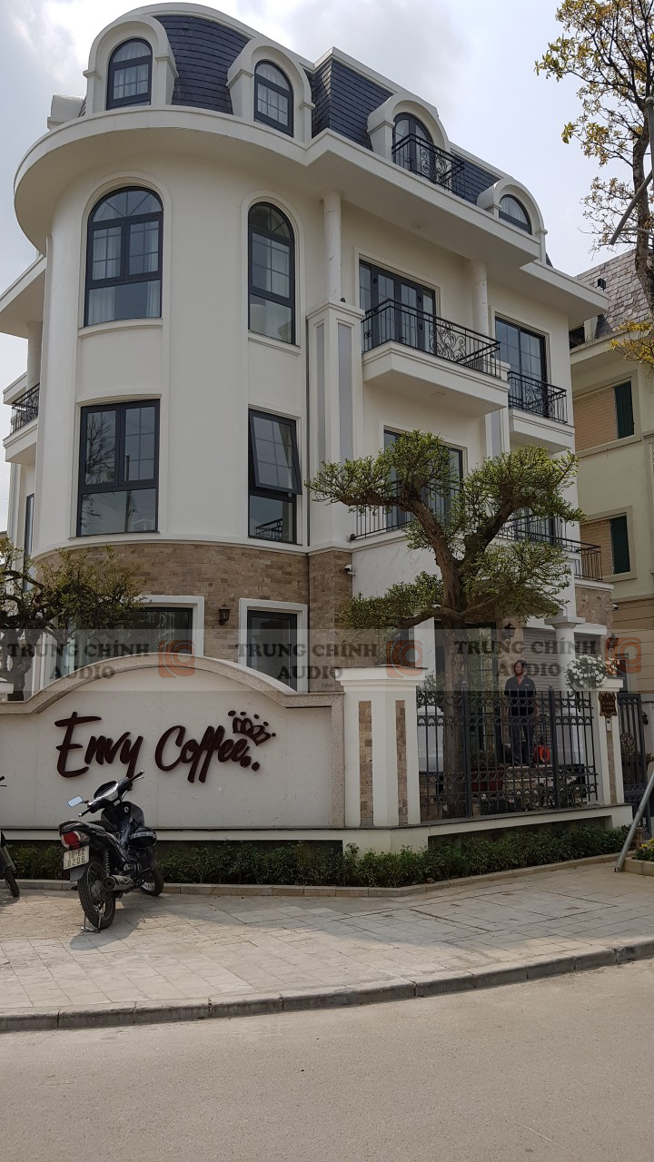 TCA lắp đặt hệ thống âm thanh “quý tộc” cho Envy Coffee