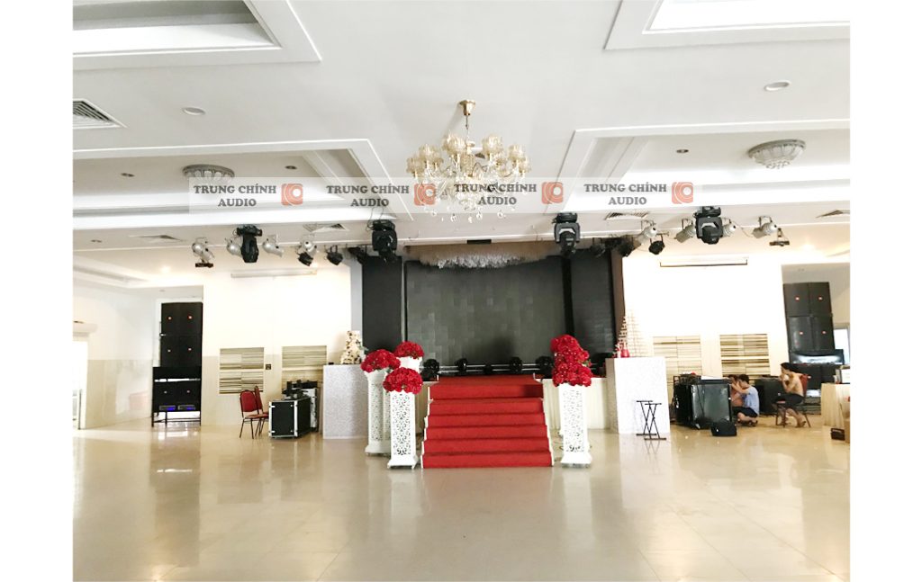 TCA setup âm thanh ánh sáng sân khấu cho nhà hàng Sơn Dung