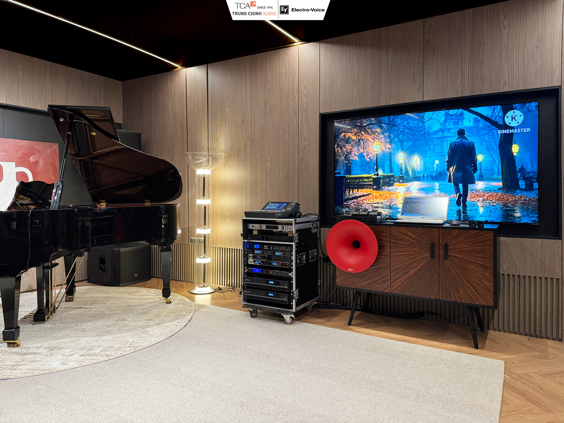 Dàn âm thanh karaoke gia đình VIP Electro-Voice TCA thi công