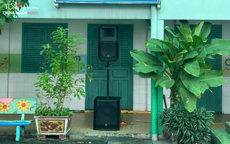 Loa Electro-Voice EVIVA 15P và EVIVA 18SP