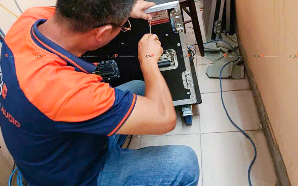 TCA Trung Chính Audio thi công hệ thống âm thanh phòng họp Bosch CCS1000D