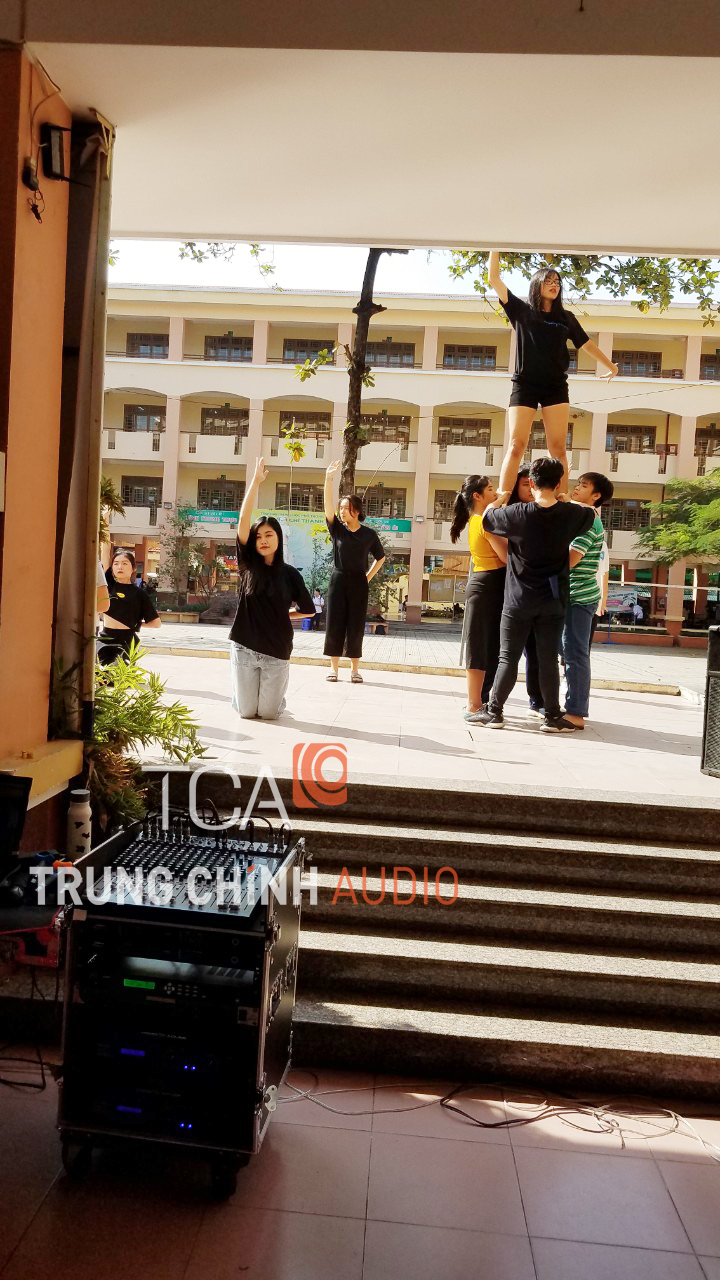 Lắp đặt hệ thống âm thanh tại trường THPT Nguyễn Chí Thanh