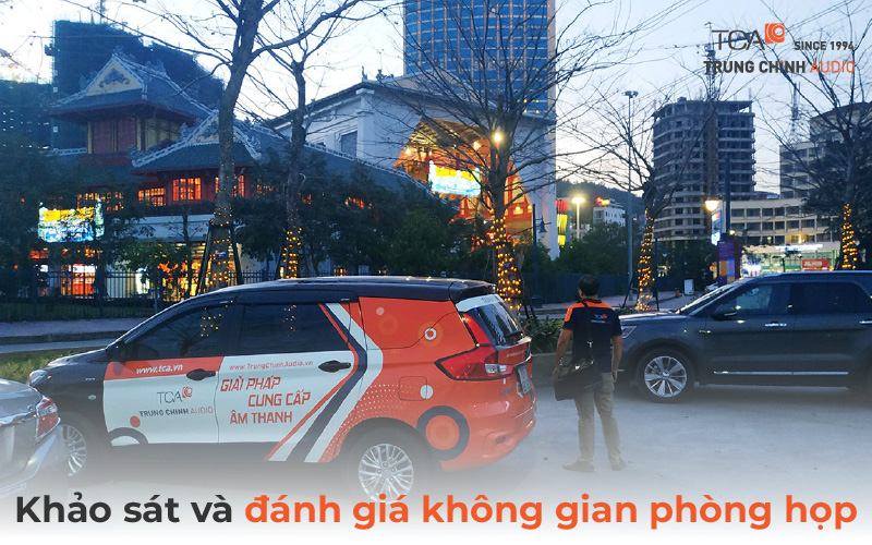 Khảo sát và đánh giá không gian phòng họp