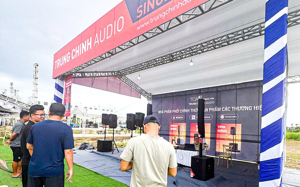 Gian hàng giới thiệu giải pháp âm thanh ngoài trời của Trung Chính Audio