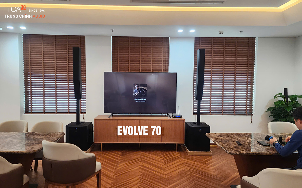 Cấu hình dàn âm thanh Electro-Voice Evolve 70 của phòng cộng đồng