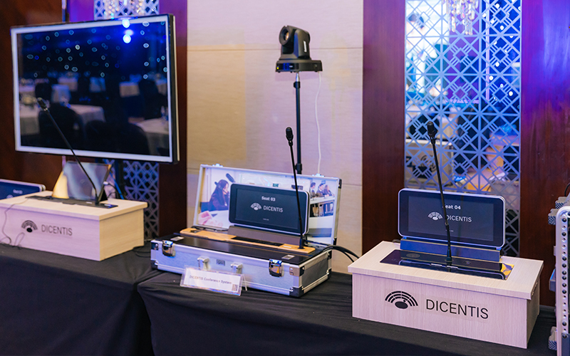 Giới thiệu sản phẩm mới tại sự kiện Xcelerate Growth