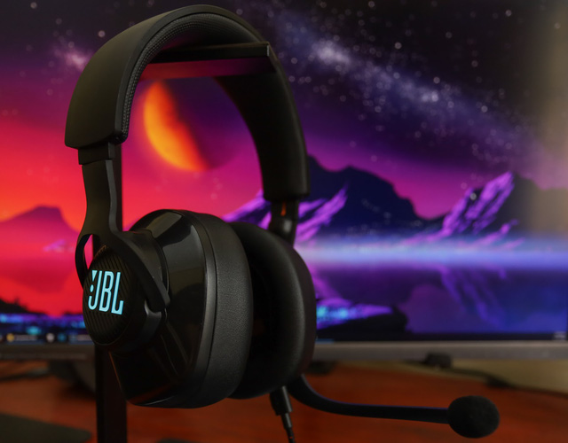 JBL Quantum 400 Tai nghe chơi game xuất sắc từ gã khổng lồ âm thanh