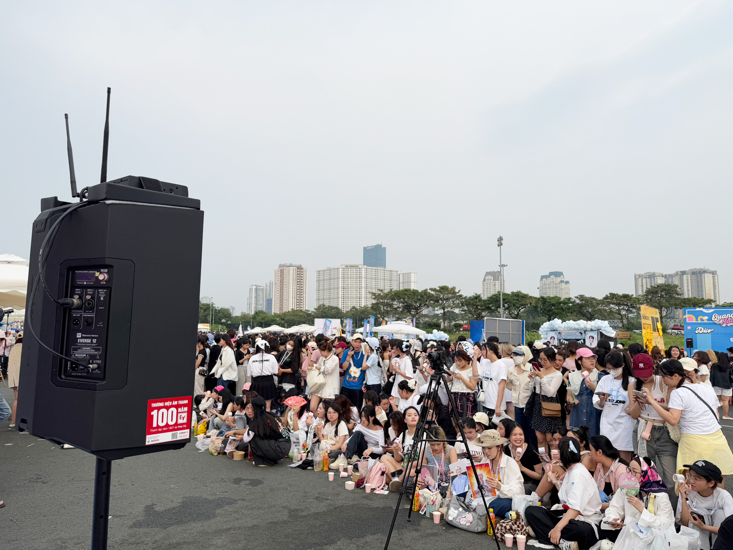 loa everse 12 json mặt sau