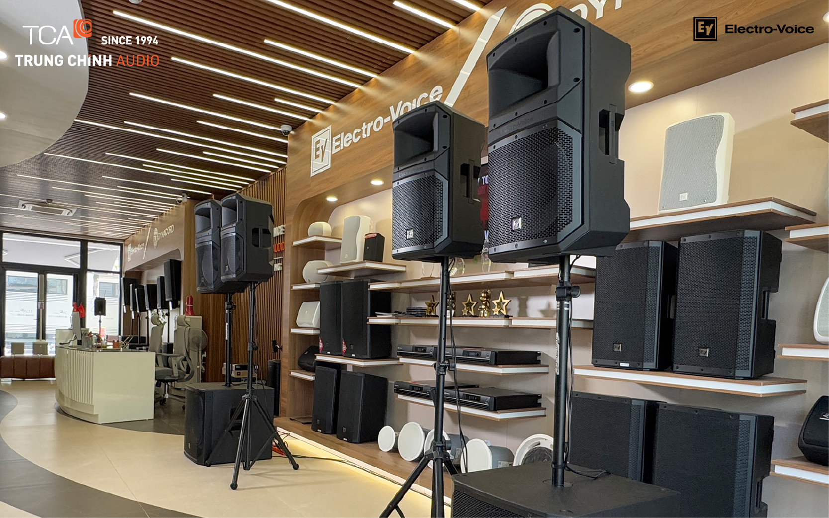 Loa Electro-Voice EVIVA tại showroom TCA - Trung Chính Audio