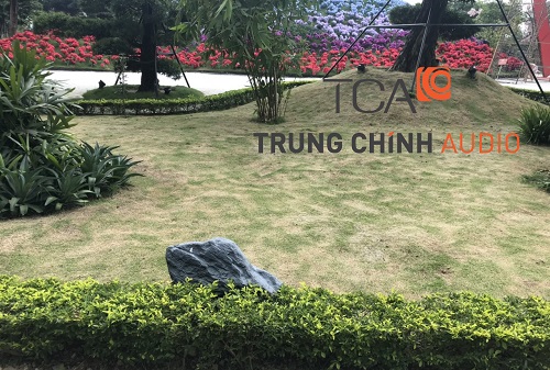 TCA thi công lắp đặt loa ngoài trời, loa giả đá cho công viên tại Hà Nội