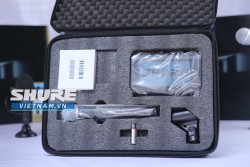 Bộ thu và phát kèm micro không dây cầm tay Shure BLX24A/B58