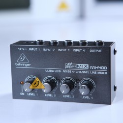 Bộ trộn Behringer MICROMIX MX400