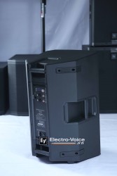 Loa toàn dải Electro Voice ZLX-15P