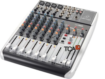Mixer Karaoke Behringer Xenyx Q1204USB