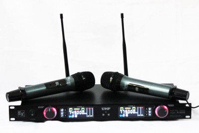 Bộ micro Electro-Voice R-8000