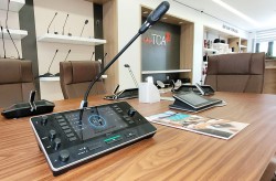 Bàn phiên dịch Bosch DCNM-iDESK