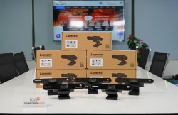 Webcam 4K Lumens VC-B11U có mic đa hướng