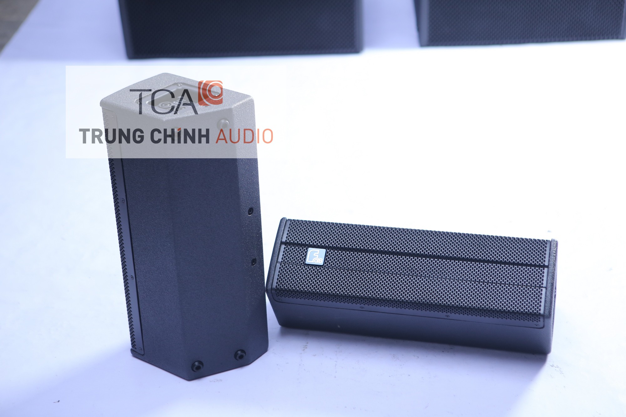 loa-toan-dai-full-range-passive-jbl-trung-chinh-audio
